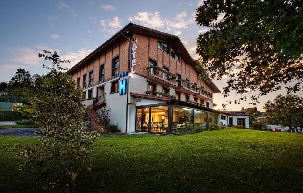 Hotel Atalaia 3*
